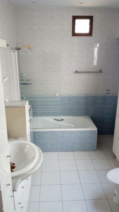 Cosy Double Room + Private Bathroom Sevilla Center Экстерьер фото
